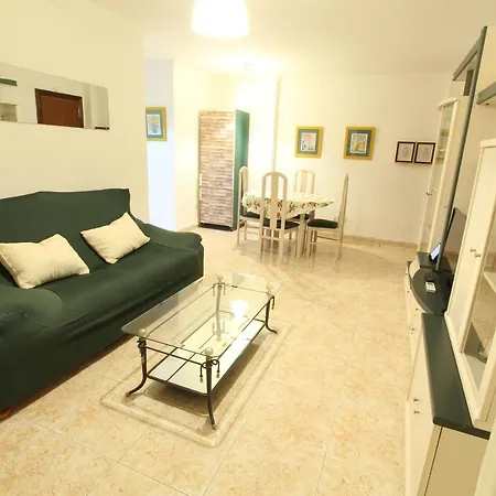 Апартаменты Beachfront Getaway In